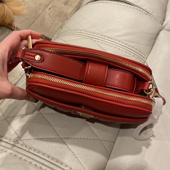 Time and Tru crossbody - Picture 2 of 3